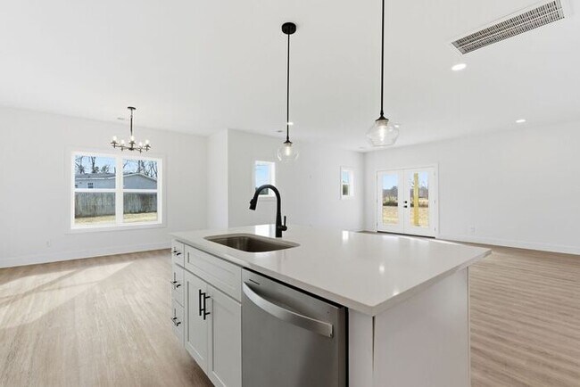 Building Photo - Brand New Home in Old Hickory - Golf Course Views - Pet Friendly