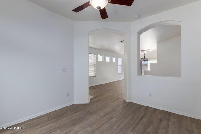 Building Photo - 4443 E Rowel Rd