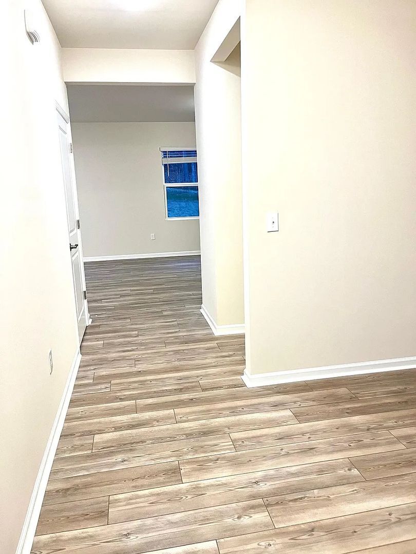 Building Photo - 1728 Arapahoe Ridge Dr