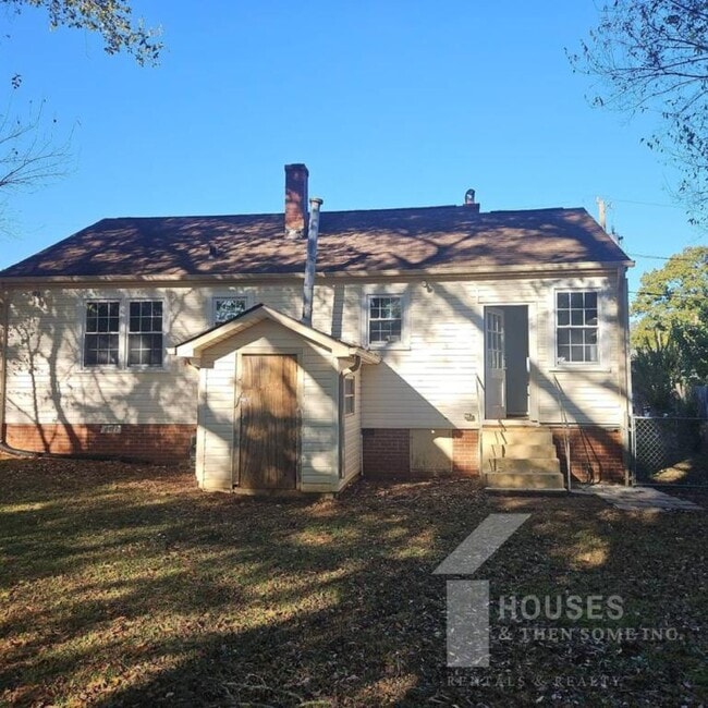 Building Photo - 7 Edwards St