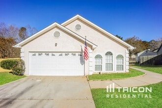 Building Photo - 125 Gingercake Ct