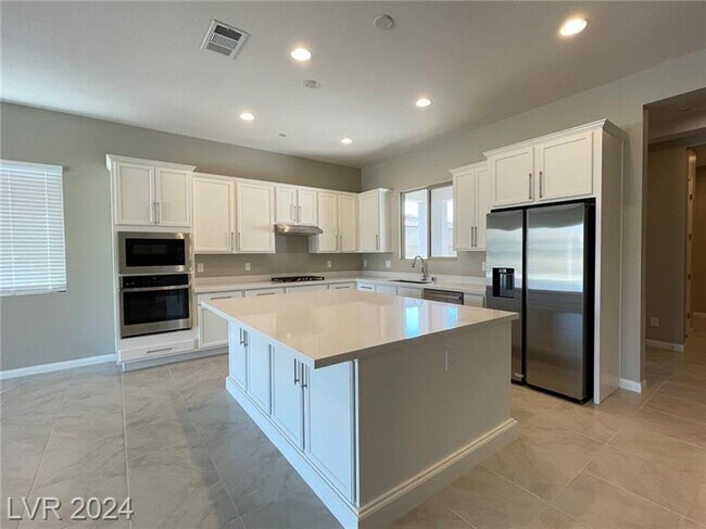 Building Photo - 11622 Hatchling Ave