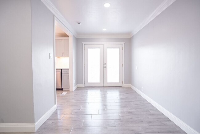 Building Photo - Charming Three Bedroom Westwood Napa Home