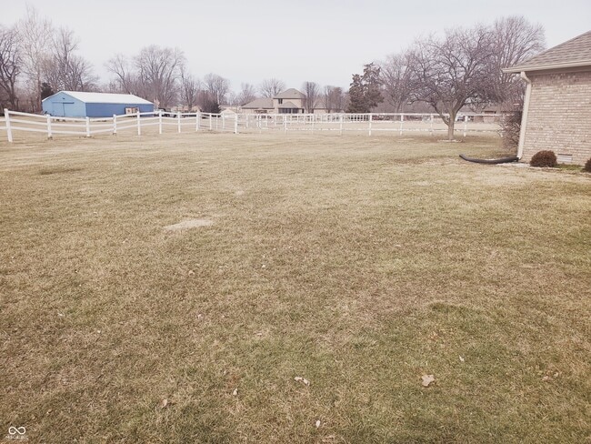 Building Photo - 5025 W Edwards Ave