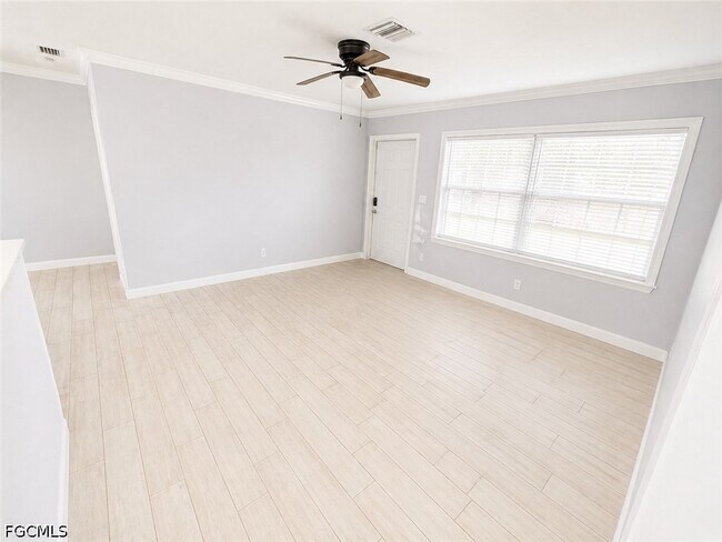 Building Photo - 2079 E Tobago Cir