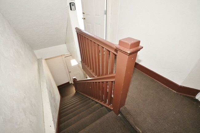 Building Photo - 511 Main St