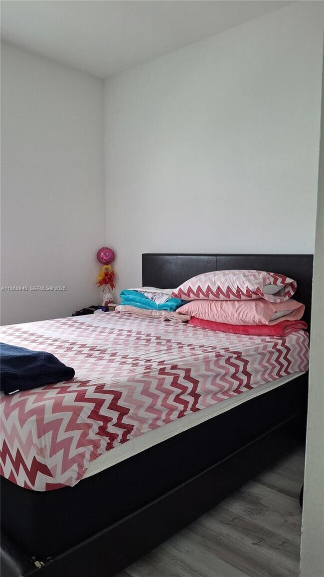 Building Photo - 26410 SW 148th Ct