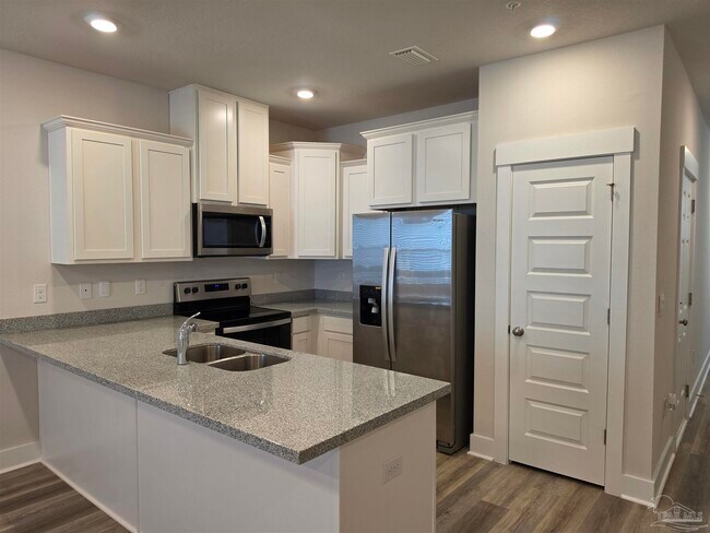 Building Photo - 9525 Nature Crk Cir