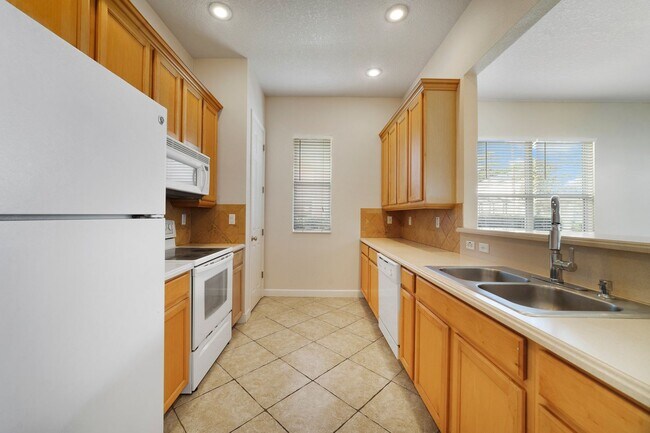 Building Photo - Home with water views in Patriots Landing