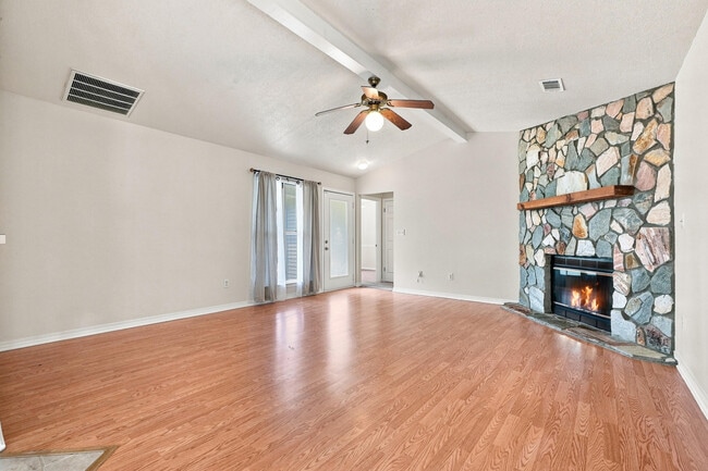 Building Photo - 148 Meadowbrook Ct
