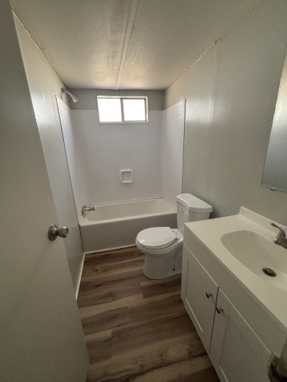 Building Photo - 221 Cherry Tree Dr