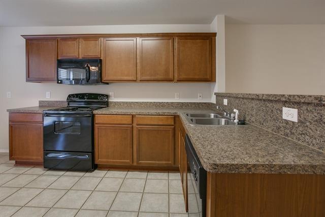 Building Photo - 552 Crystal Springs Dr