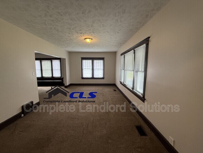 Building Photo - 1725 Garfield Ave