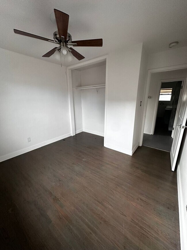 Building Photo - 1145 14th St