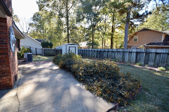 Building Photo - Remodeled Home on Corner Lot