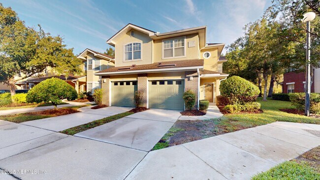 Primary Photo - 5663 Greenland Rd