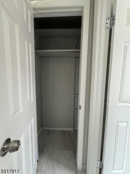 Building Photo - 416 S 5th St