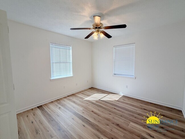 Building Photo - Coastal Comfort Living with Private Beach Access Just Off 30A!