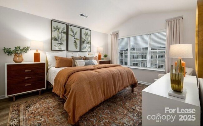 Building Photo - 8435 Jane Dr