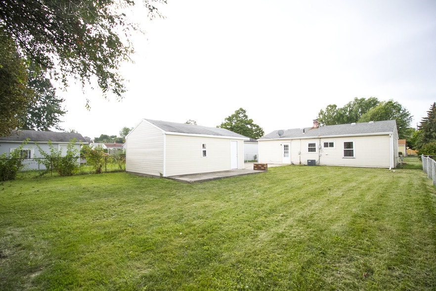 Building Photo - 622 Whitlock Ave