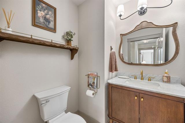 Building Photo - 2204 N Pearson Ln