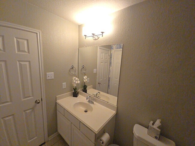 Building Photo - 3103 Thicket Path Way