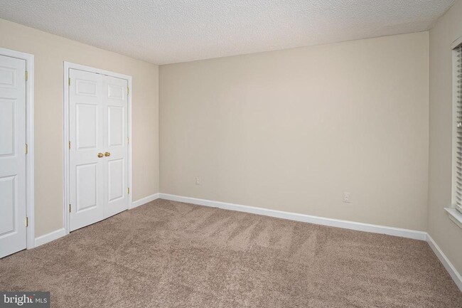 Building Photo - 14005 Vista Dr