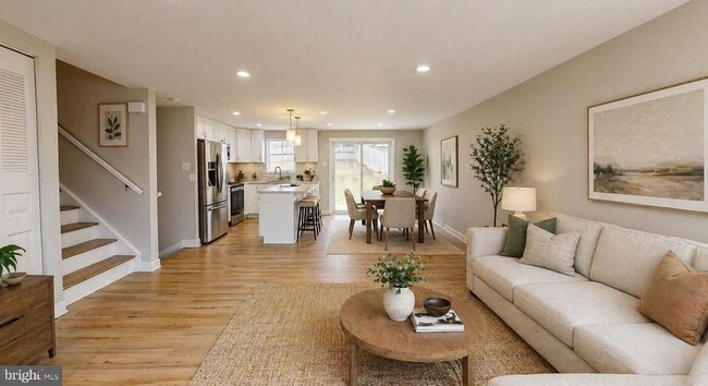 Building Photo - 8465 Yellow Leaf Ct