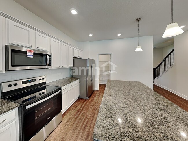 Building Photo - 761 Zarabrooke Ct