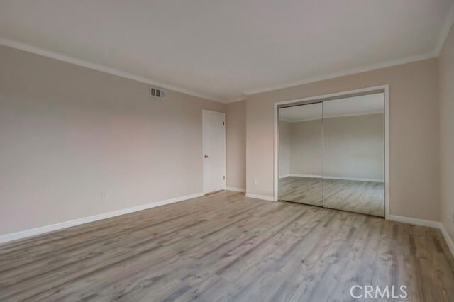 Building Photo - 3554 Seaglen Dr