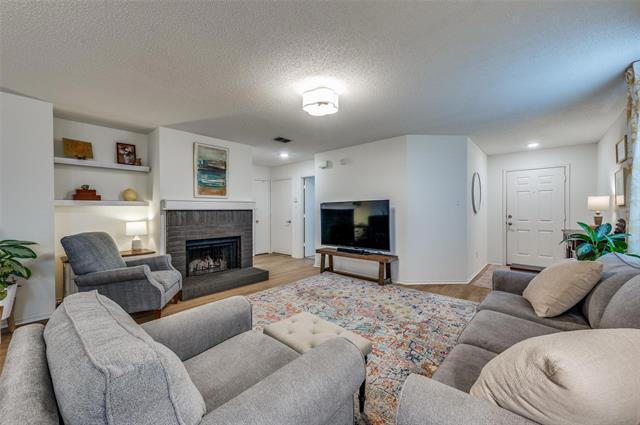 Building Photo - 5505 Pandale Valley Dr