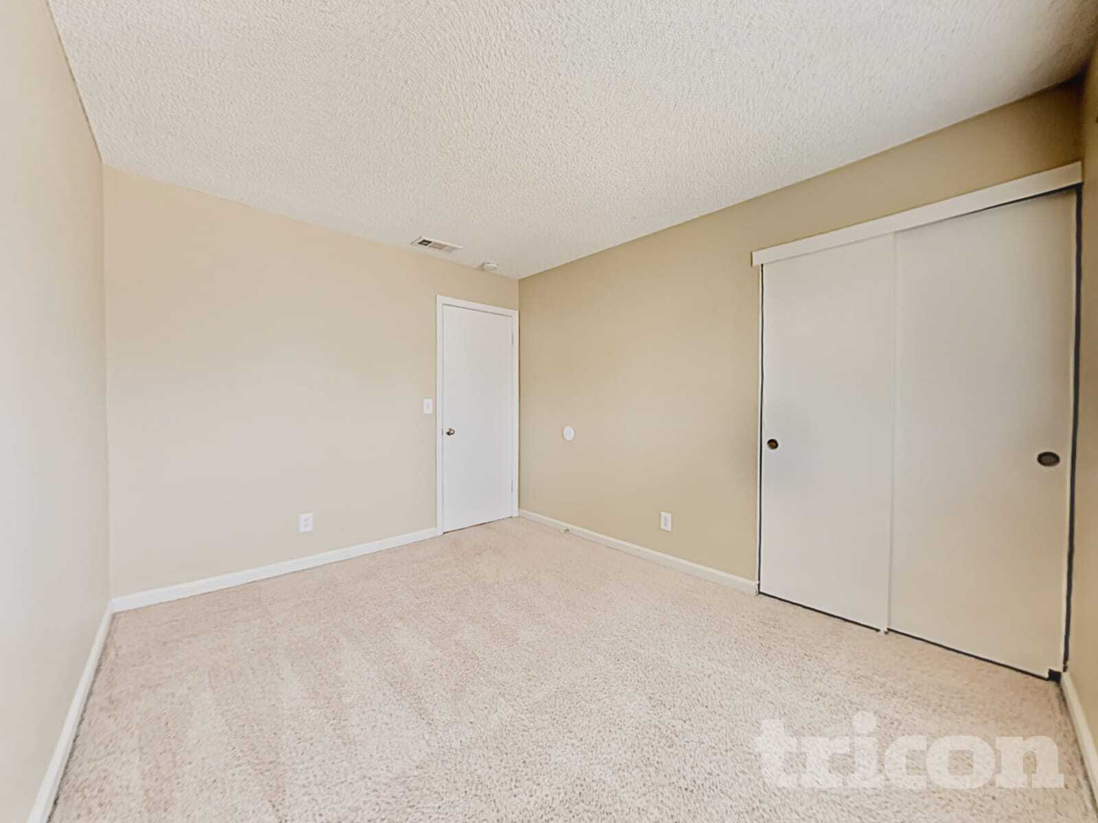 Building Photo - 1971 Inglis Way