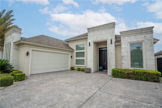 Building Photo - 2200 S 10th St