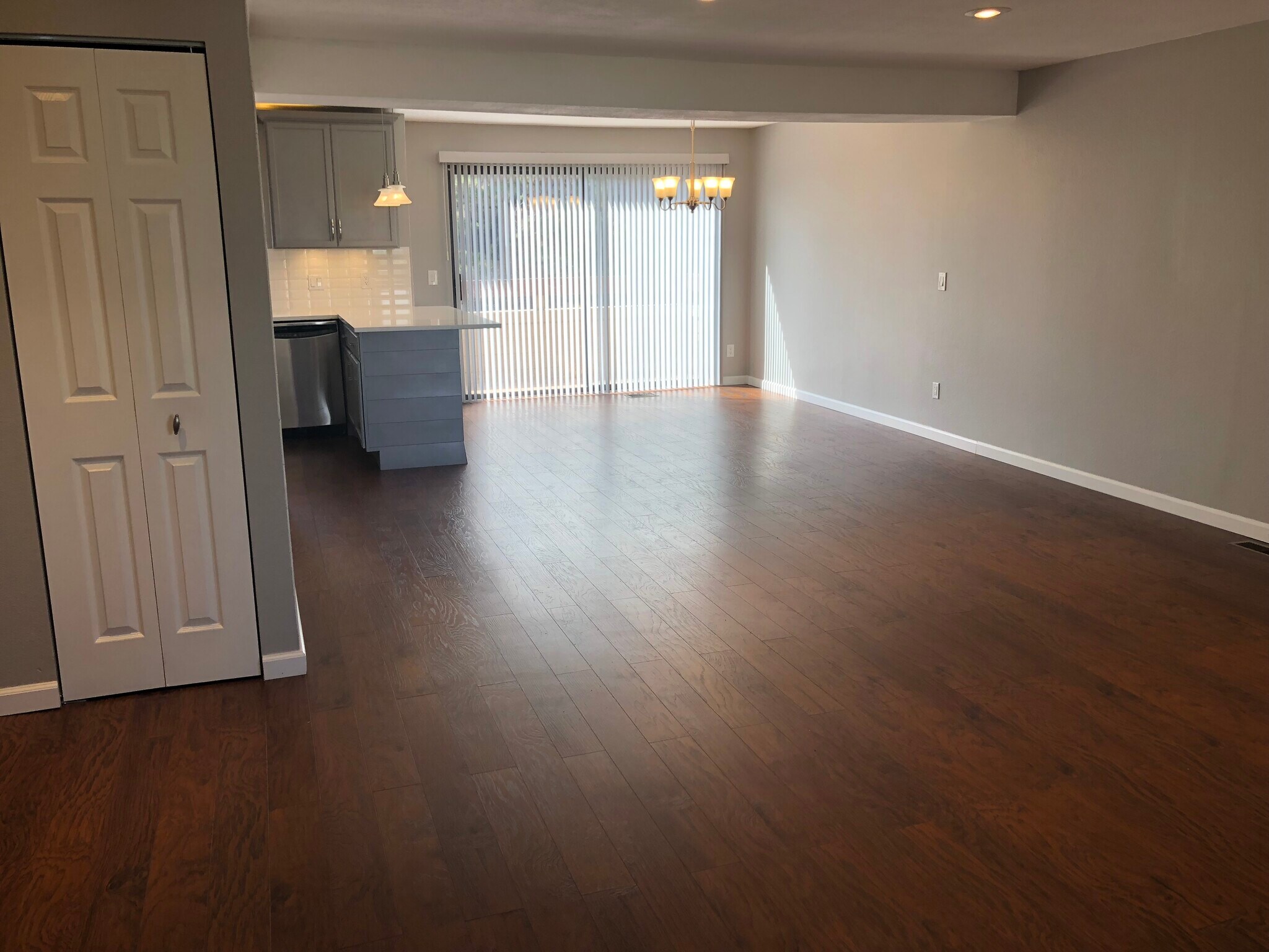 Living/Dining Area/Sliding Door to Balcony - 422 Wright St