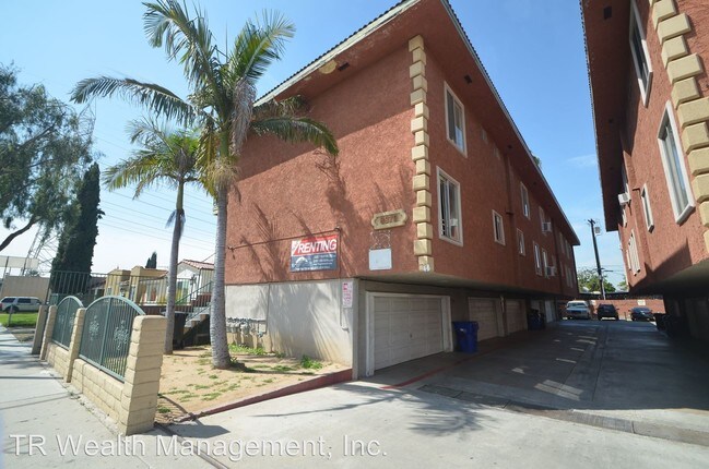 Building Photo - 8975-8979 State St