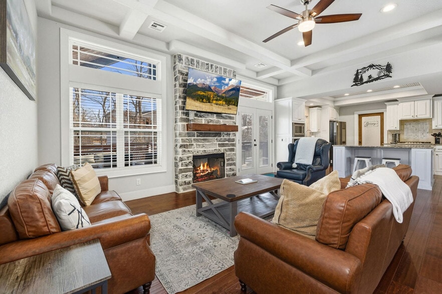 Building Photo - 1906 Almand Dr