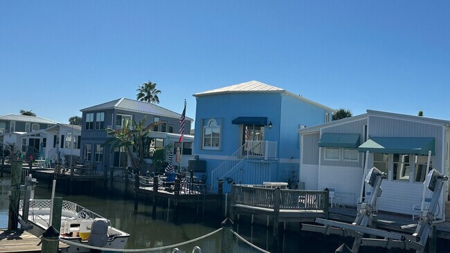Building Photo - 1142 Nettles Blvd