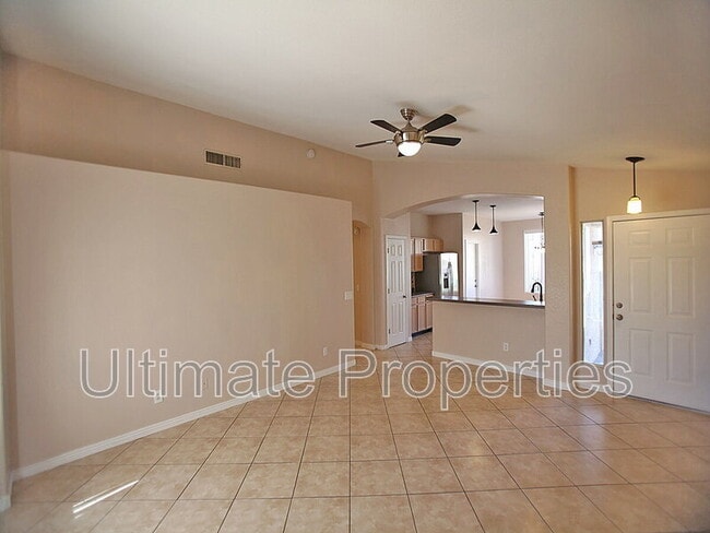 Building Photo - 8543 W Shaw Butte Dr