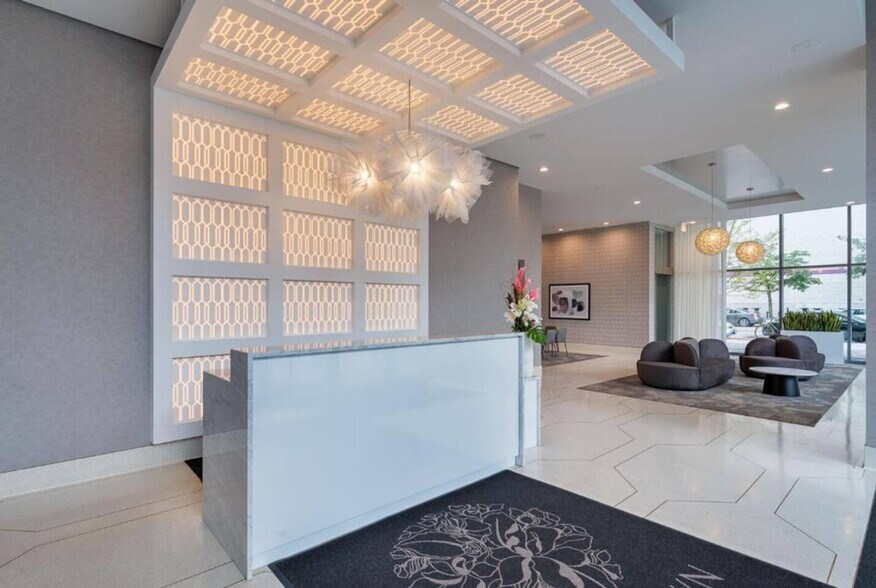 Building Photo - 1131 N Wells St