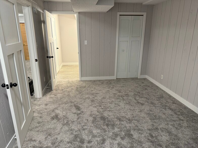 Basement bonus room - 5401 W 25th St