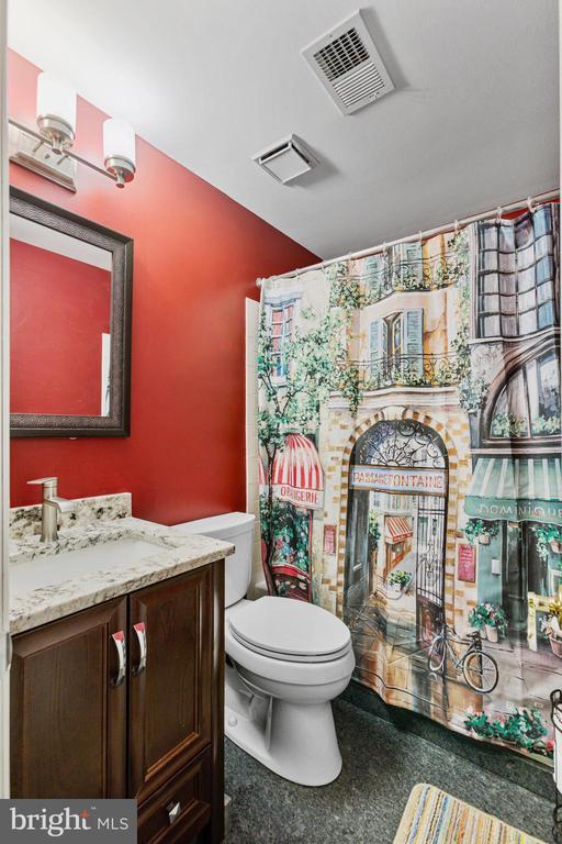 Building Photo - 44141 Merrywood Ct