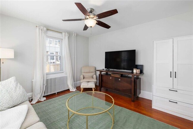 Building Photo - 58 Gibbs Ave