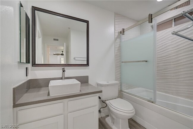 Building Photo - 2120 Sealion Dr