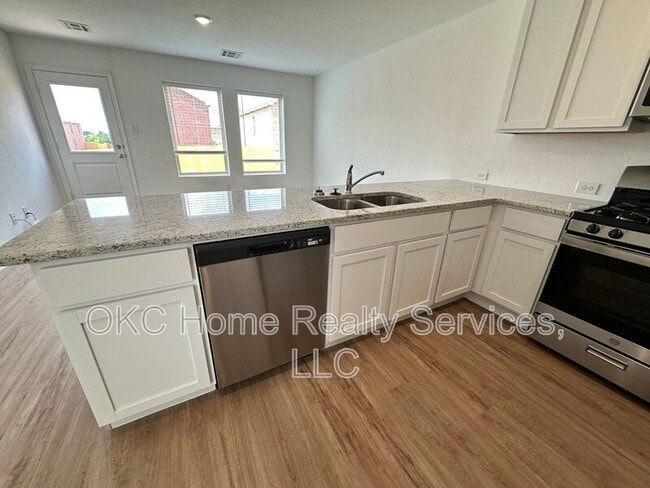 Building Photo - 3313 NW 148th St