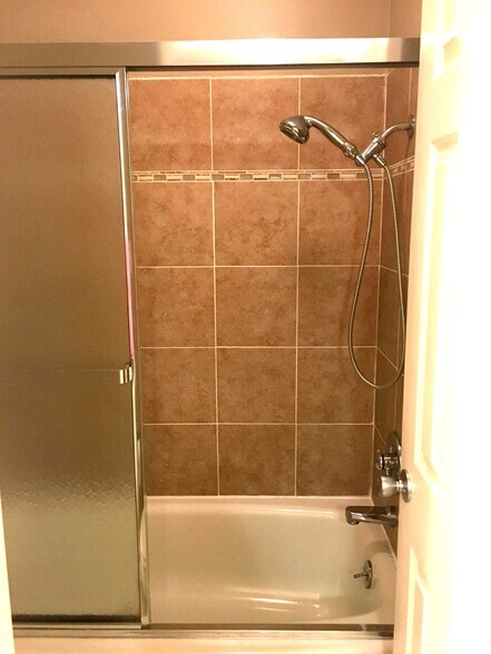 Building Photo - 3300 Madison Ave