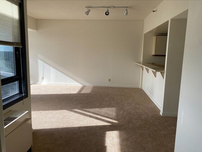 Building Photo - One Bedroom Condo in Pacific Park Plaza