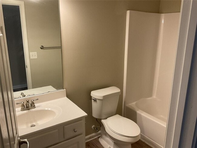 Building Photo - 7959 Larksview Dr
