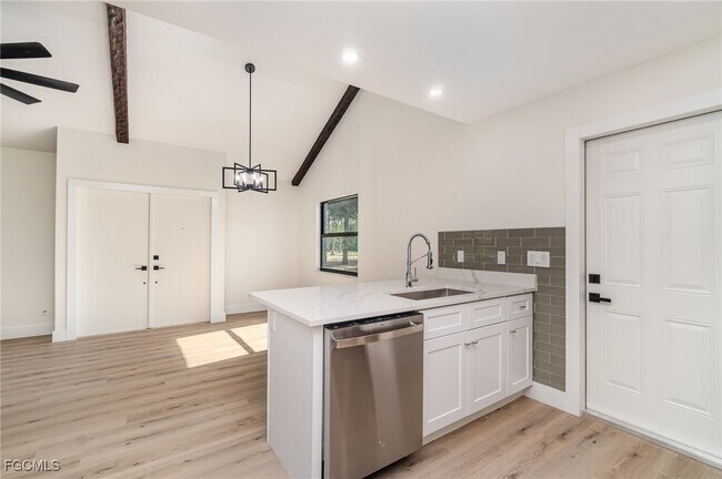 Building Photo - 11590 Fox Hill Rd