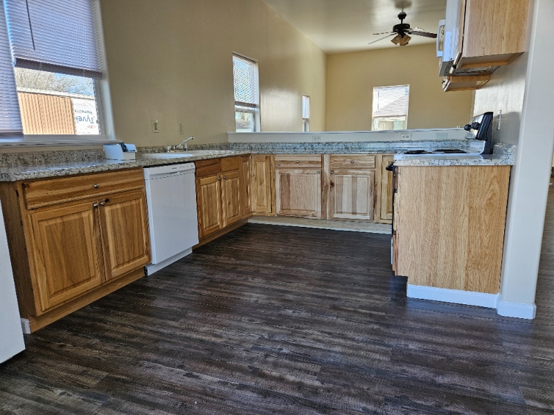 Building Photo - 121 Green St