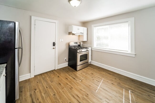 Building Photo - 3270#B North 36th Street, 53216; #1612761 ...